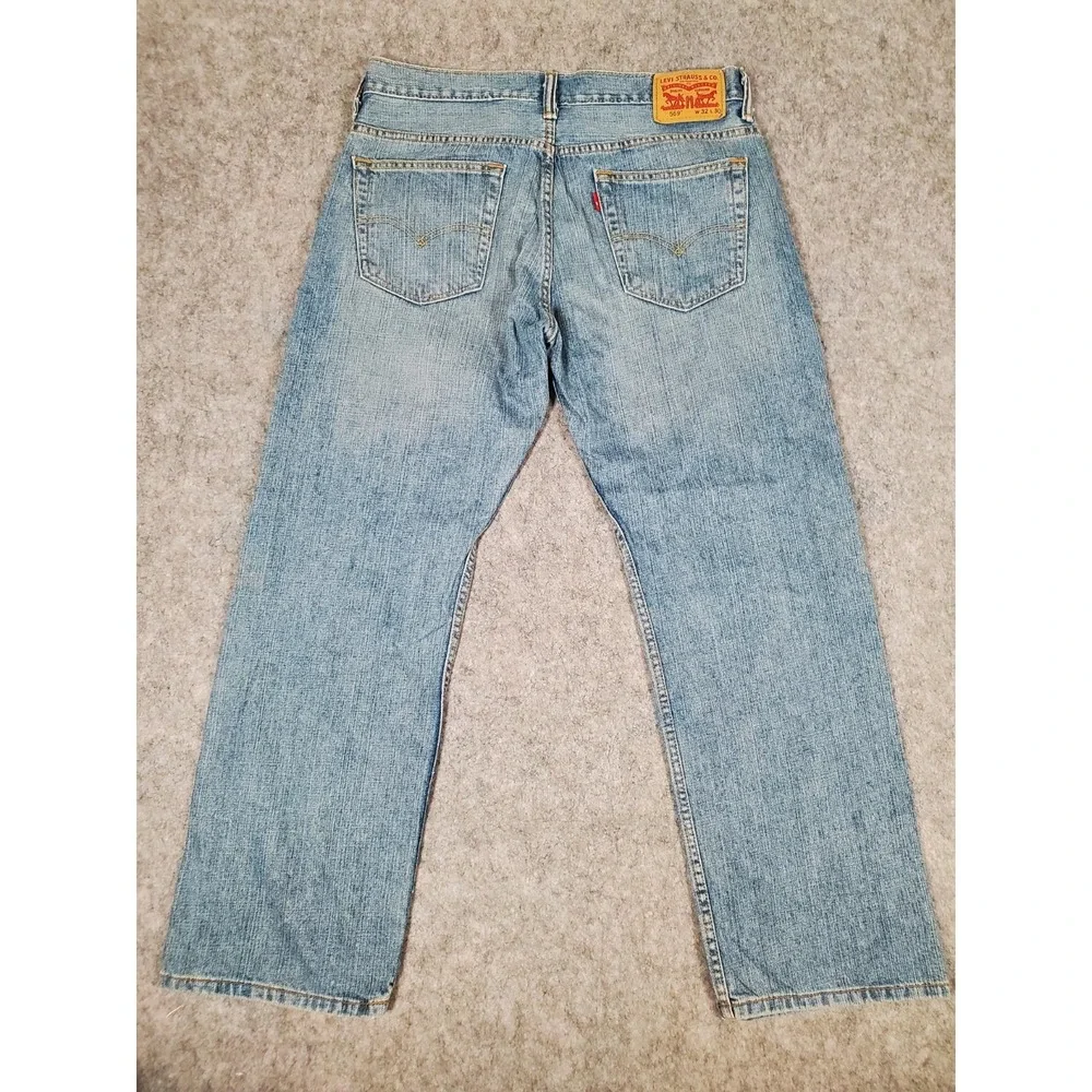 Levis small thread